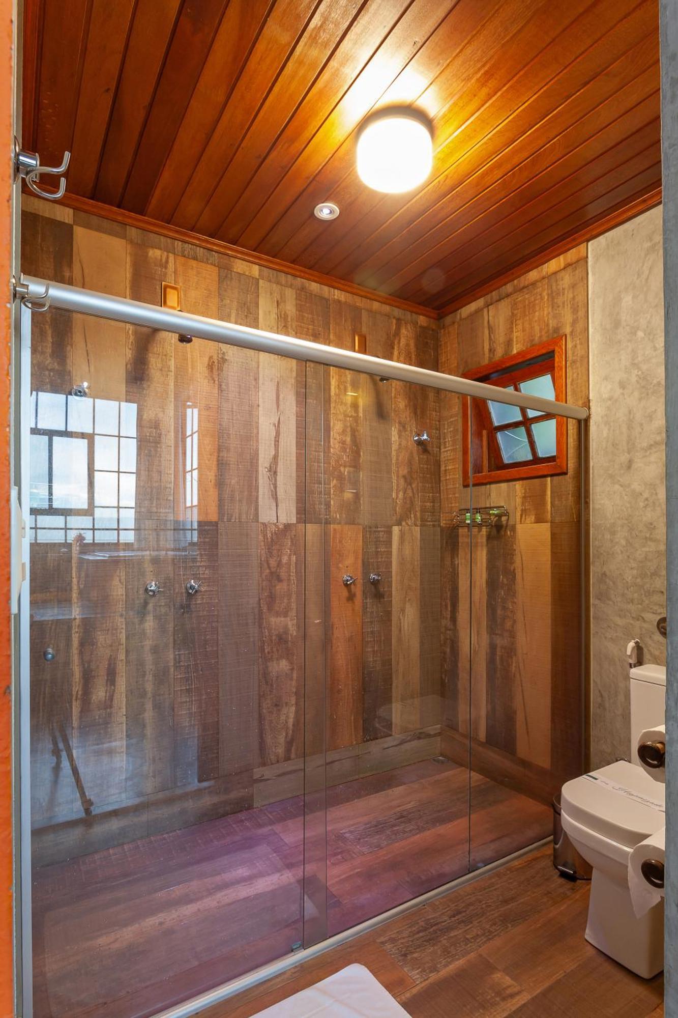 King Room Spa Bath